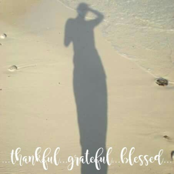 Meet your Posher, Jessica - Picture 1 of 3